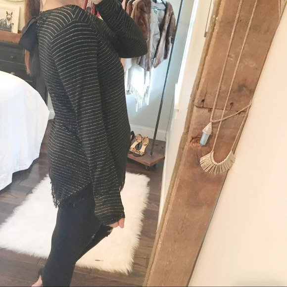 Lauren Conrad small black & gold bow tie top - Picture 7 of 8